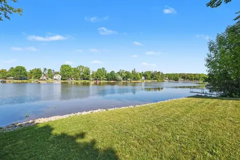 5531 N Clarence Court, Sanford MI 48657 photo 3