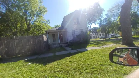 921 Monroe Street, Saginaw MI 48602 photo 2