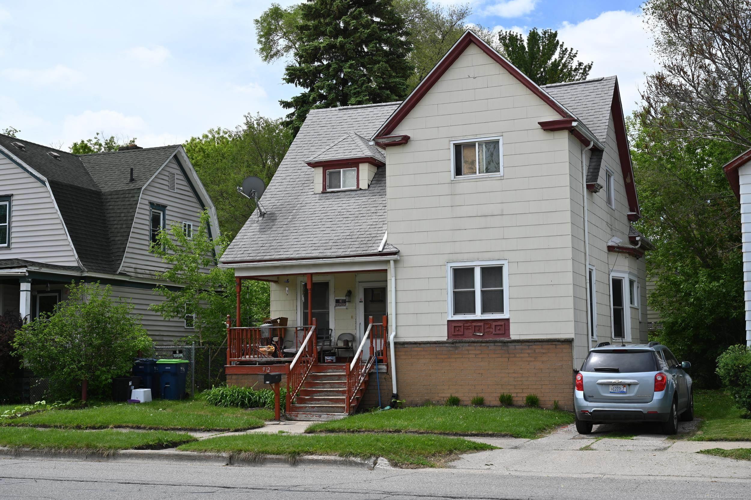 912 Garfield Avenue, Bay City MI 48708 photo 1