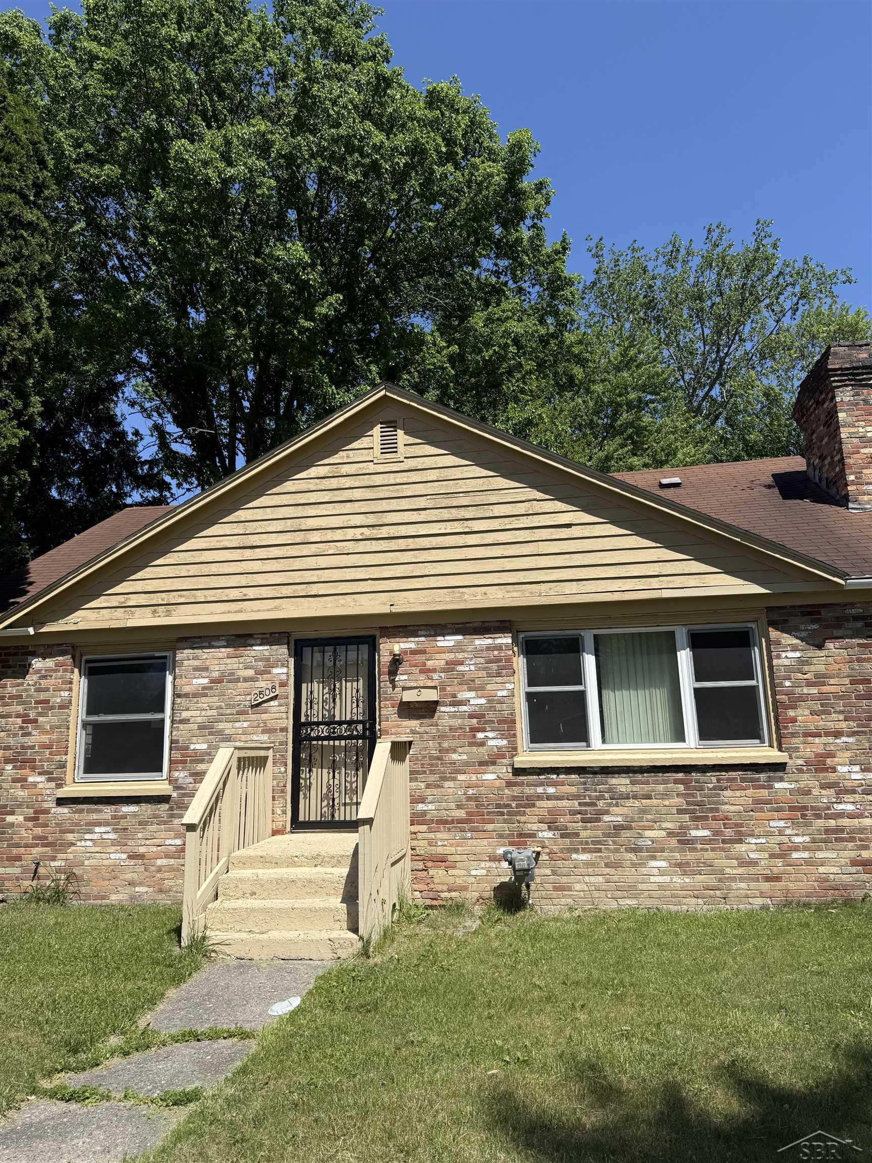 2506 Owen Street, Saginaw MI 48601 photo 1
