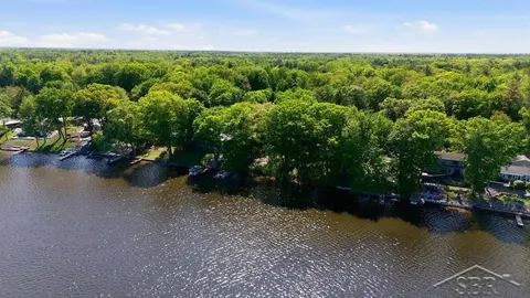3340 N Lakeside Drive, Sanford MI 48657 photo 4