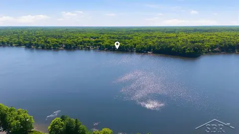 3340 N Lakeside Drive, Sanford MI 48657 photo 5