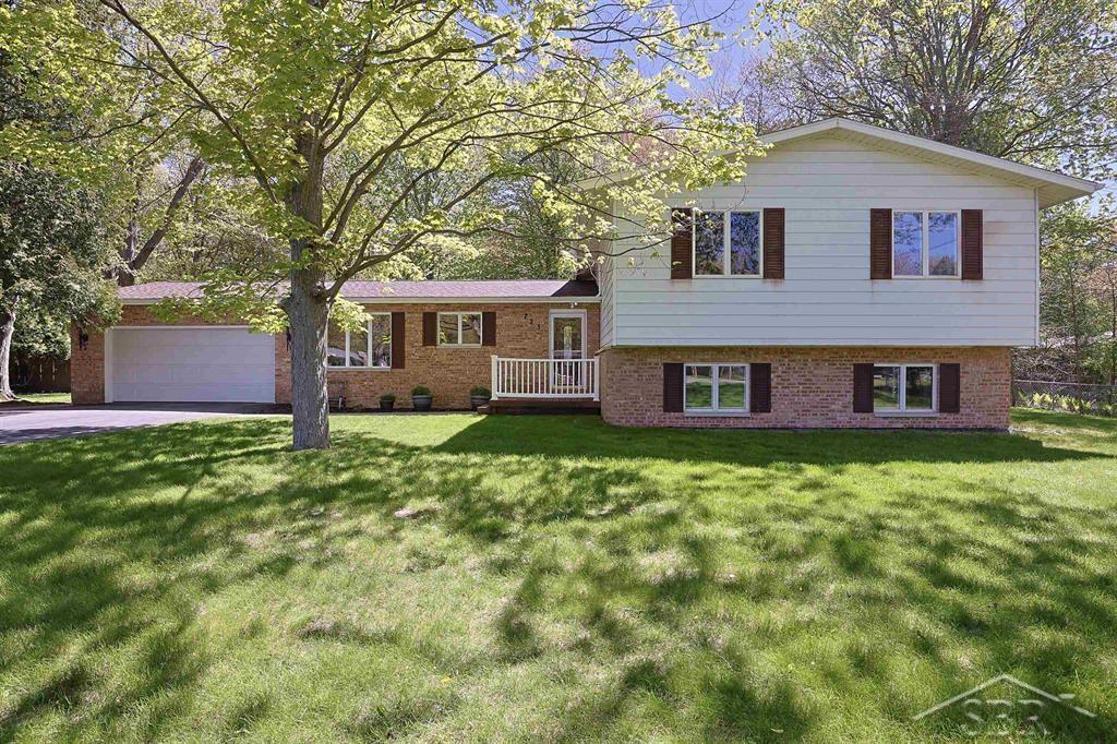 723 S Osborne Drive, Midland MI 48640 photo 1