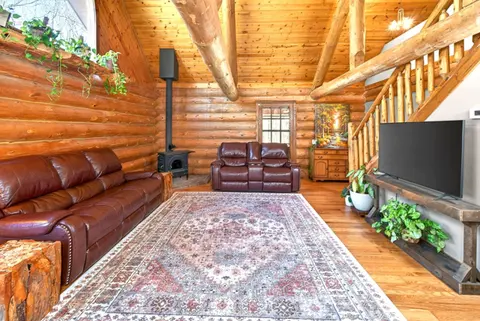 837 E Whitetail Drive, Midland MI 48640 photo 4