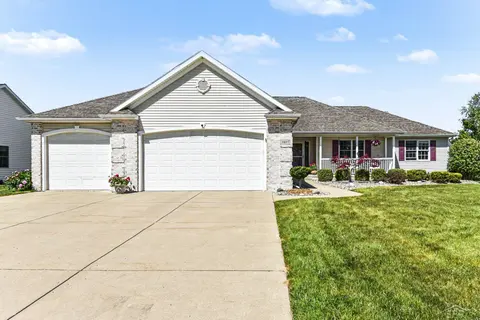3807 Wild Pine Drive, Saginaw MI 48603 photo 2