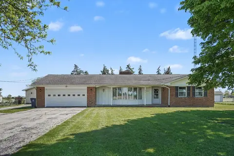 4925 W Freeland Rd Road, Saginaw MI 48604 photo 2