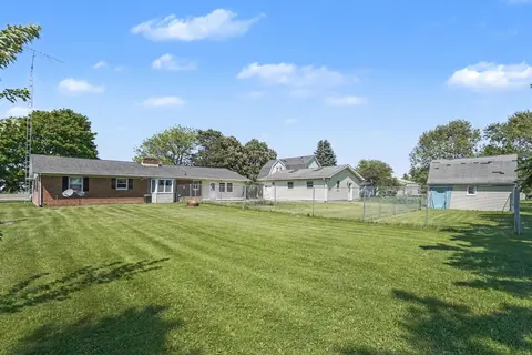 4925 W Freeland Rd Road, Saginaw MI 48604 photo 4