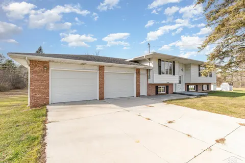 3532 S Ten Mile Road, Breckenridge MI 48615 photo 2