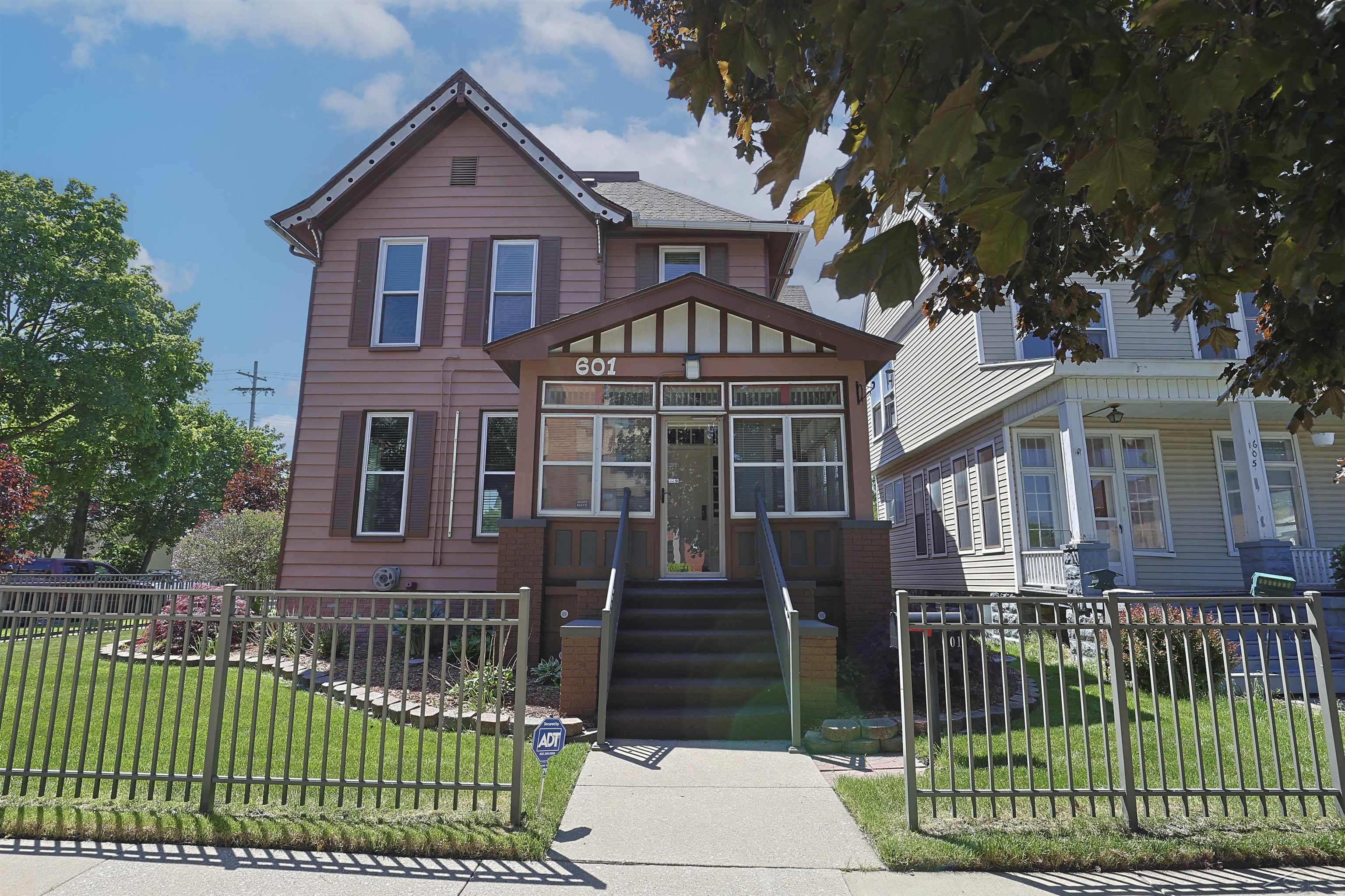 601 N Van Buren Street, Bay City MI 48708 photo 1