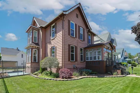601 N Van Buren Street, Bay City MI 48708 photo 3