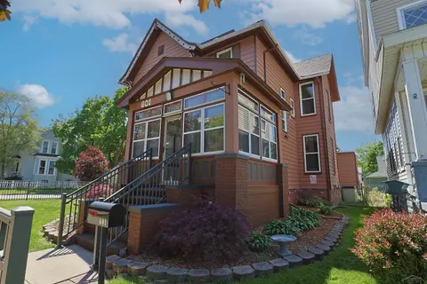 601 N Van Buren Street, Bay City MI 48708 photo 4