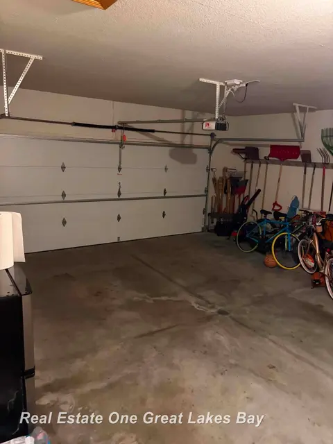 2894 Pimlico Lane, Saginaw MI 48603 photo 4