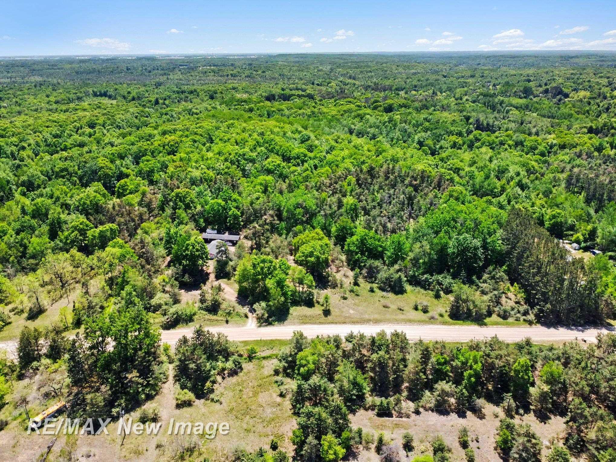 3769 W Herrick Road, Farwell MI 48622 photo 1