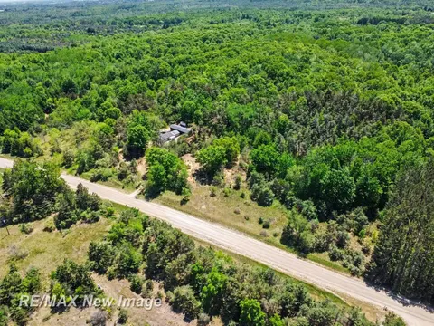 3769 W Herrick Road, Farwell MI 48622 photo 3