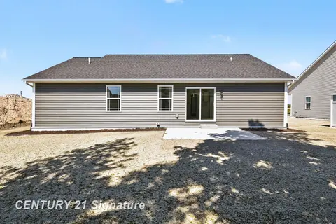 8610 Foxtail Trail, Freeland MI 48623 photo 3