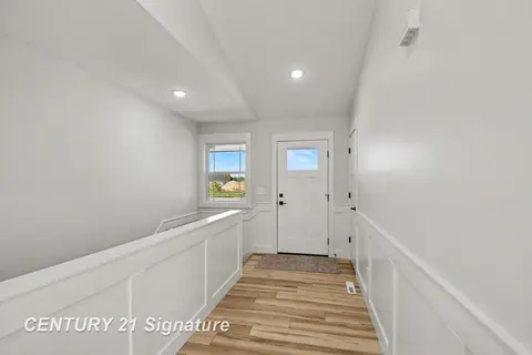 8610 Foxtail Trail, Freeland MI 48623 photo 5
