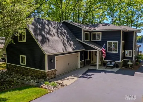 4765 Lancelot Court, Gladwin MI 48624 photo 3