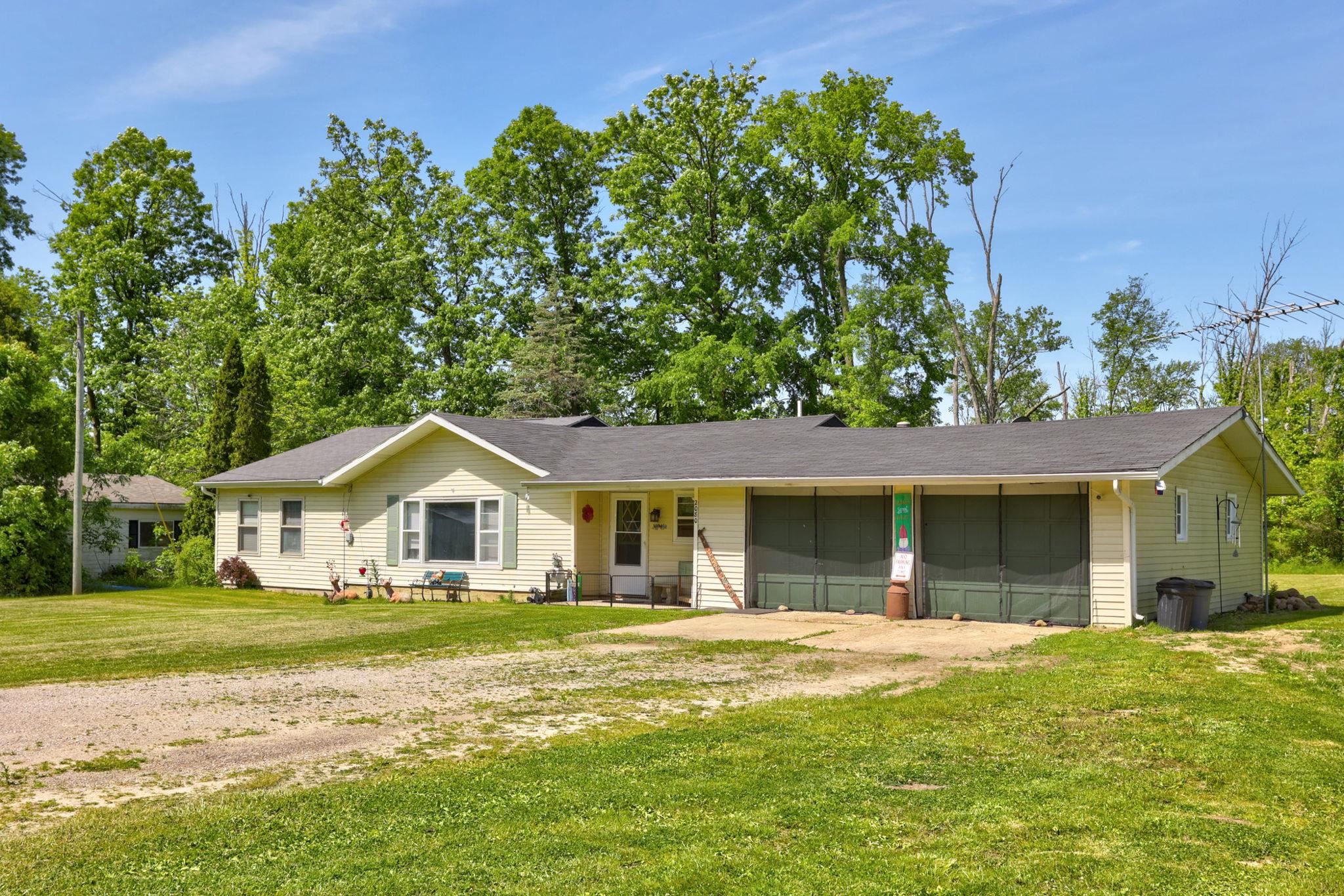 2080 S Sheridan Road, Caro MI 48723 photo 1