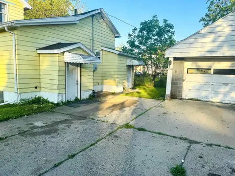 721 Lyon Street, Saginaw MI 48602 photo 2