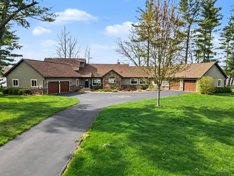 4589 N Island Drive, Sanford MI 48657 photo 4
