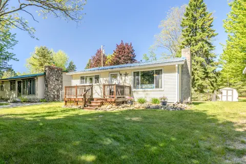 4300 N Grandview Drive, Deckerville MI 48427 home for sale