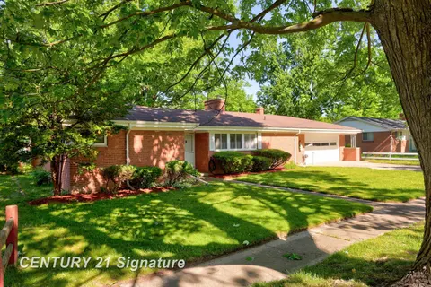2765 Cecelia Street, Saginaw MI 48602 photo 2
