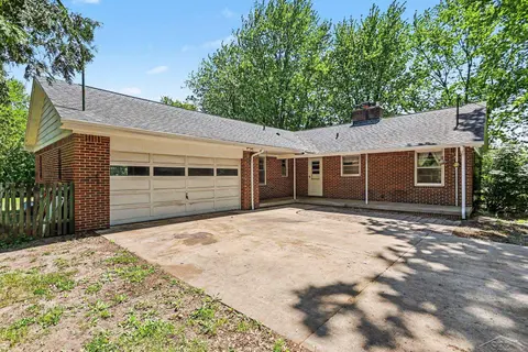 4270 Shattuck Road, Saginaw MI 48603 photo 3