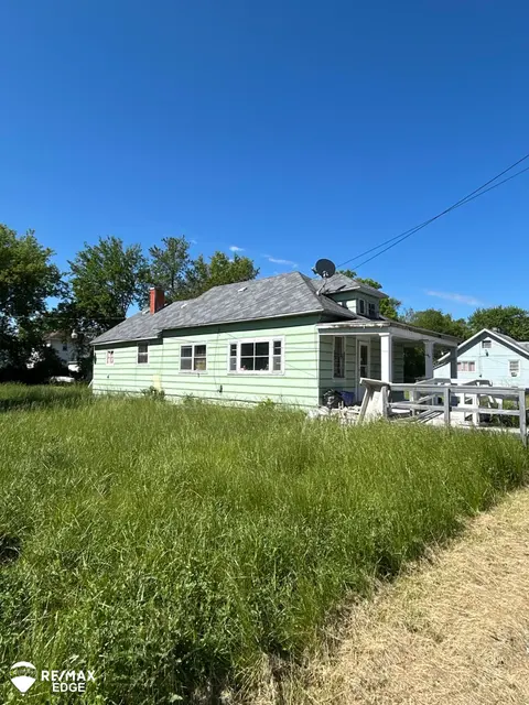 3326 Ruckle Street, Saginaw MI 48601 photo 2