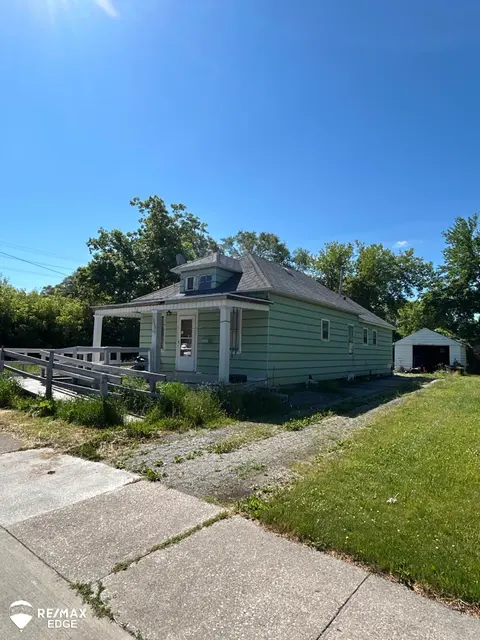 3326 Ruckle Street, Saginaw MI 48601 photo 3