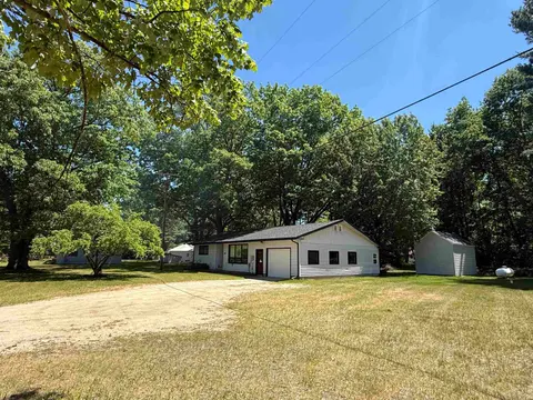 182 E M-61 Highway, Gladwin MI 48624 photo 3
