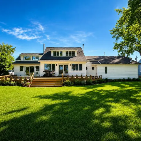 141 Bay Shore Drive, Bay City MI 48706 photo 1