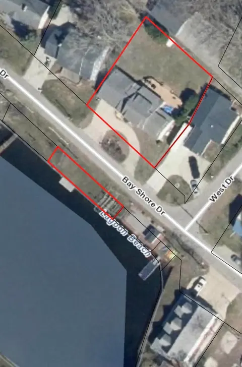 141 Bay Shore Drive, Bay City MI 48706 photo 4