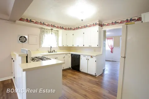 7920 Ash Street, Birch Run MI 48415 photo 3