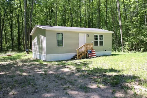 2285 Fawn Circle, Harrison MI 48625 photo 1