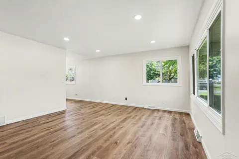 4841 Eva Street, Saginaw MI 48601 photo 2