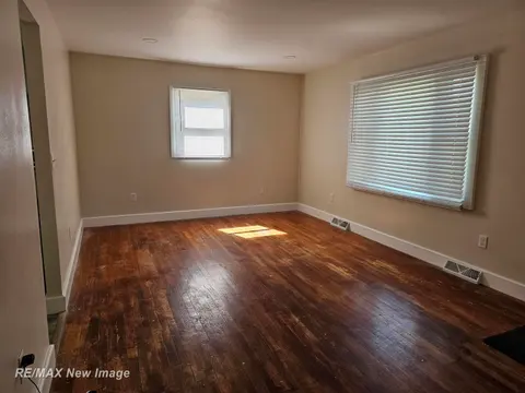 2126 Hammel Street, Saginaw MI 48601 photo 5