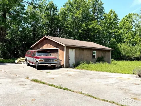 1408 Waldo Court, Midland MI 48640 photo 3