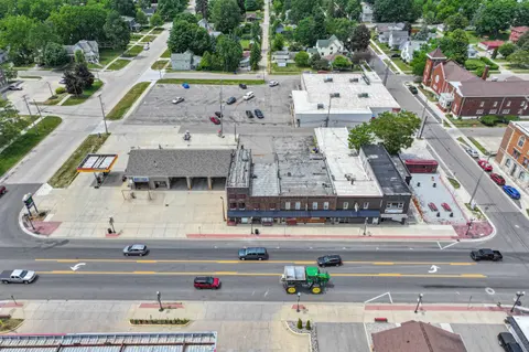 111 N Shiawassee Upper Unit Street, Corunna MI 48817 photo 2