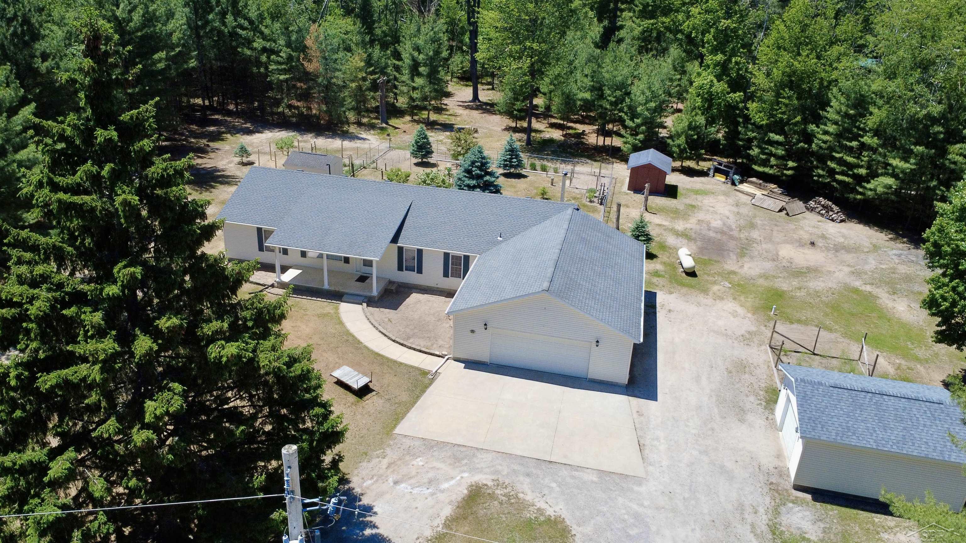 6113 Hillside Drive, Alger MI 48610 photo 1
