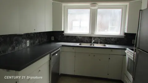 620 E Washington Street, Freeland MI 48623 photo 4