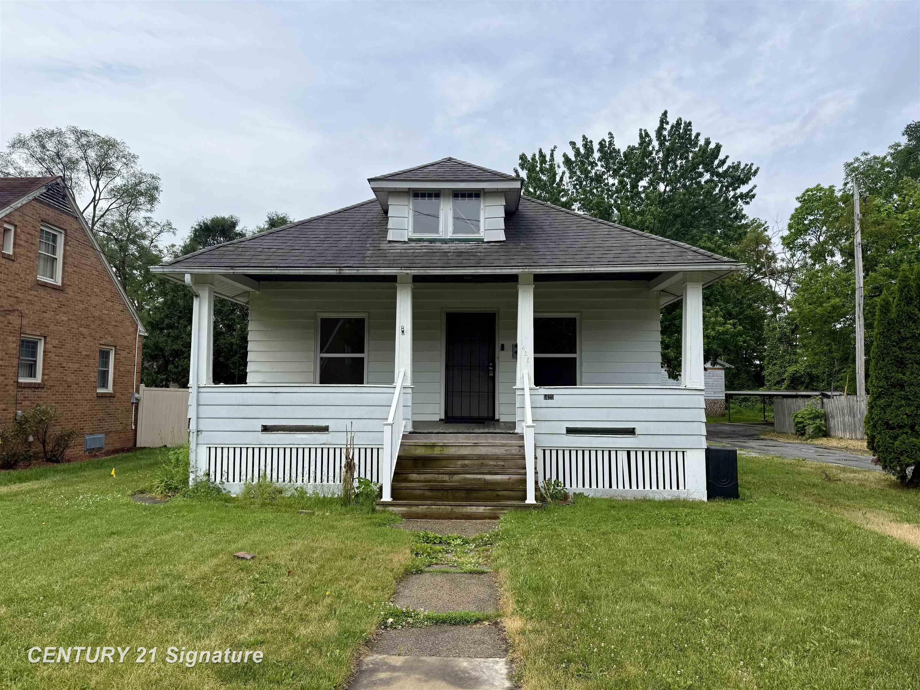 1425 Stephens Street, Saginaw MI 48602 photo 1