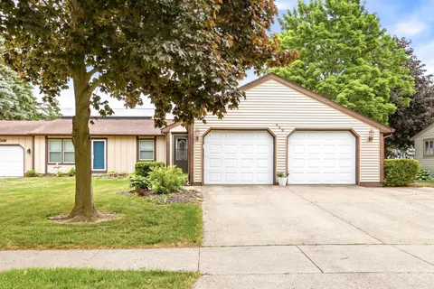 449 Zehnder Drive, Frankenmuth MI 48734 photo 1
