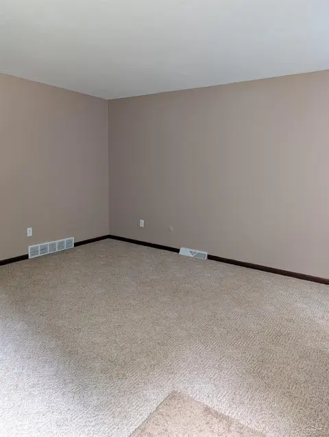 811 N Fayette Street, Saginaw MI 48602 photo 4