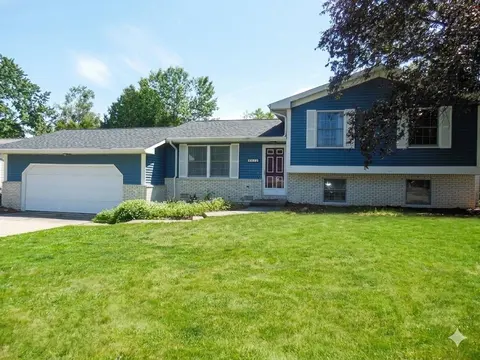 412 Wilcox Parkway, Clare MI 48617 photo 2