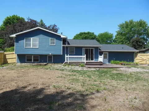 412 Wilcox Parkway, Clare MI 48617 photo 5