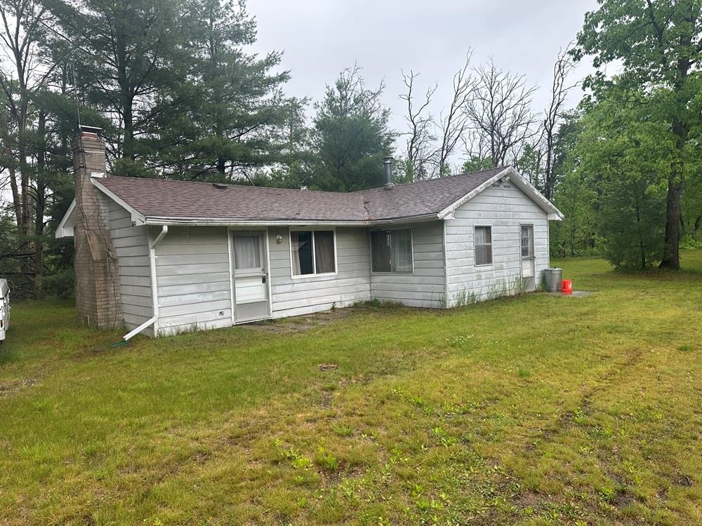 730 W Elder Drive, Harrison MI 48625 photo 1