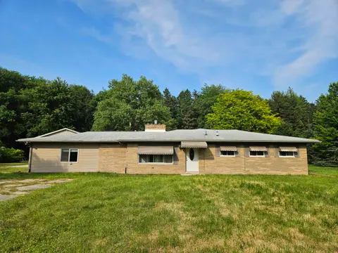 8525 Dixie Highway, Birch Run MI 48415 photo 1