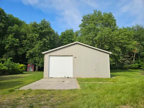 8525 Dixie Highway, Birch Run MI 48415 photo 2