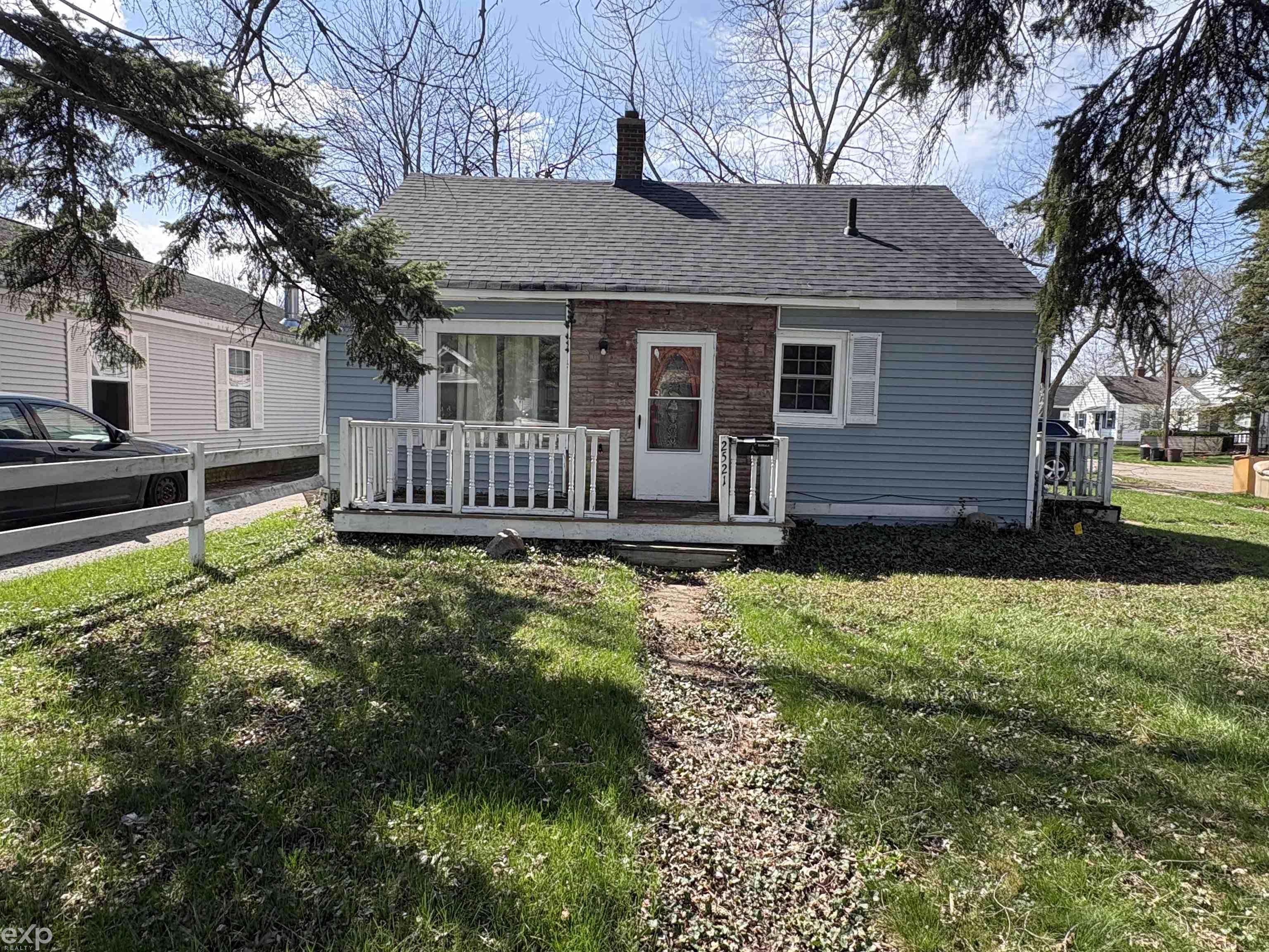 2521 Bay Street, Saginaw MI 48602 photo 1