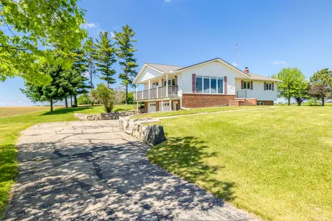 2481 N Ruth Road, Deckerville MI 48427 photo 2
